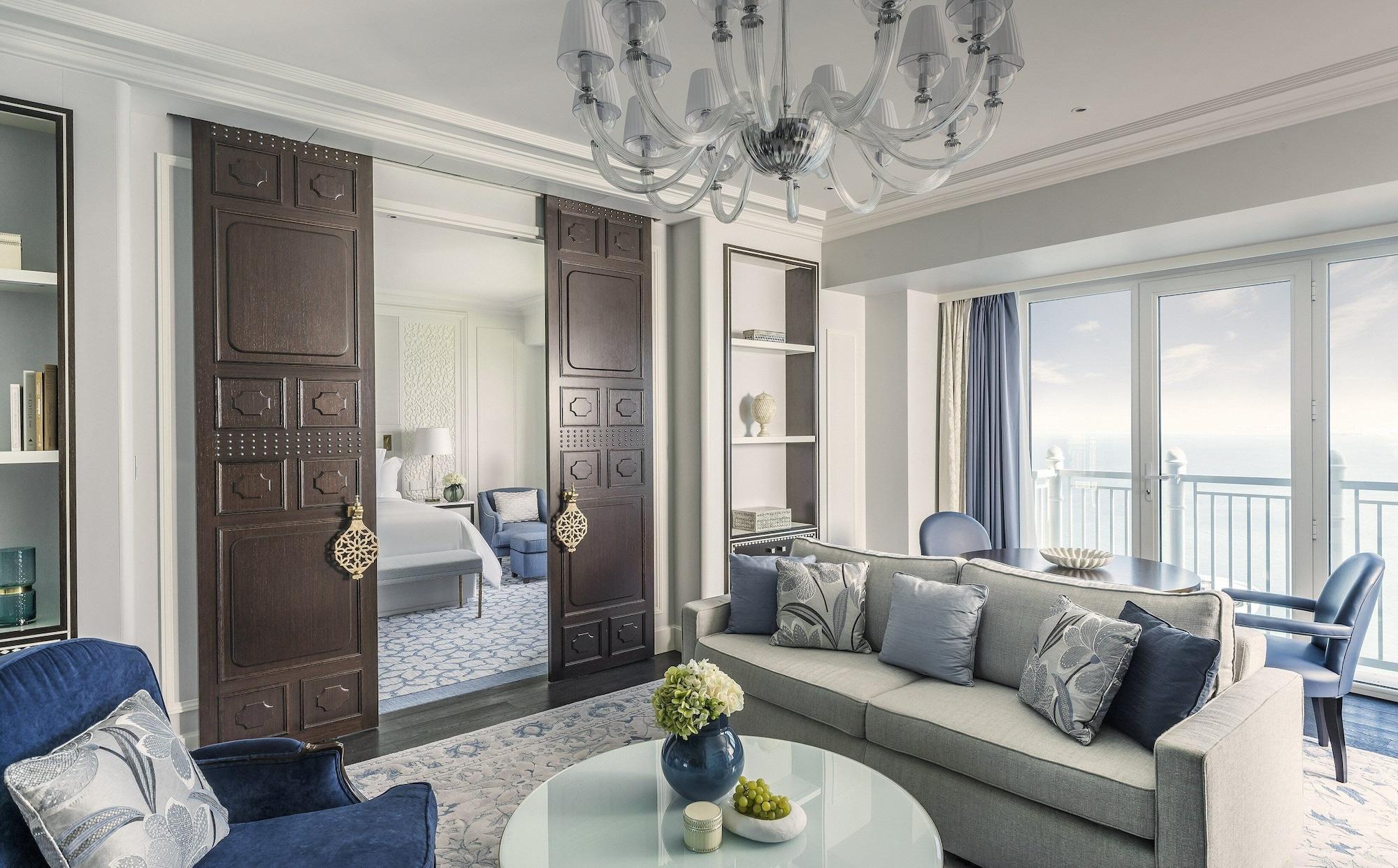 Four Seasons Hotel Ντόχα Εξωτερικό φωτογραφία A suite at the Four Seasons Hotel
