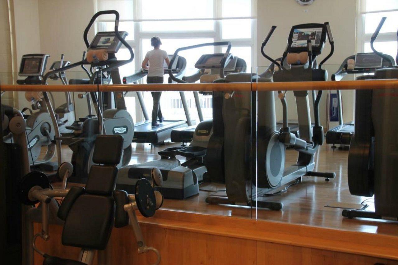 Four Seasons Hotel Ντόχα Εξωτερικό φωτογραφία Elliptical cross trainer