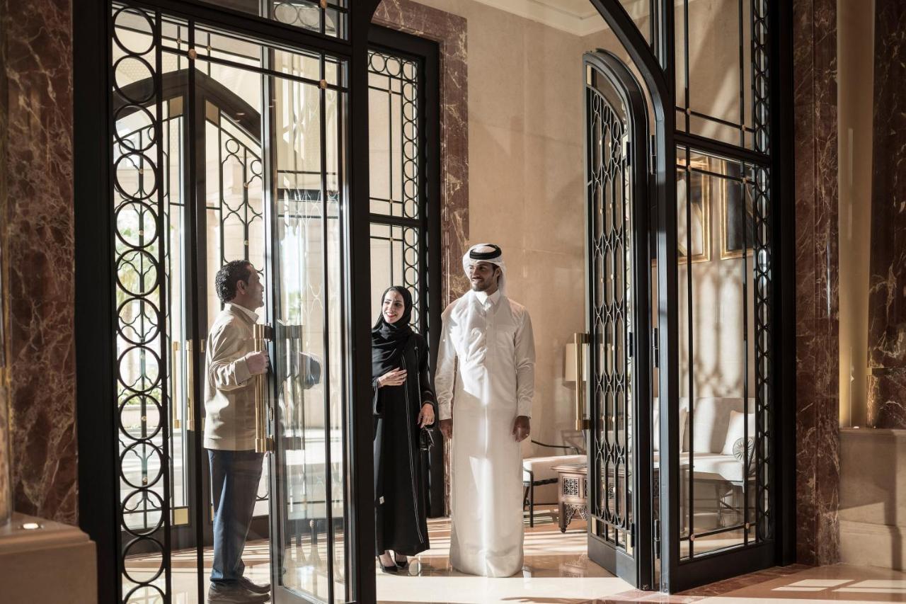 Four Seasons Hotel Ντόχα Εξωτερικό φωτογραφία The Ritz-Carlton, DIFC, Dubai