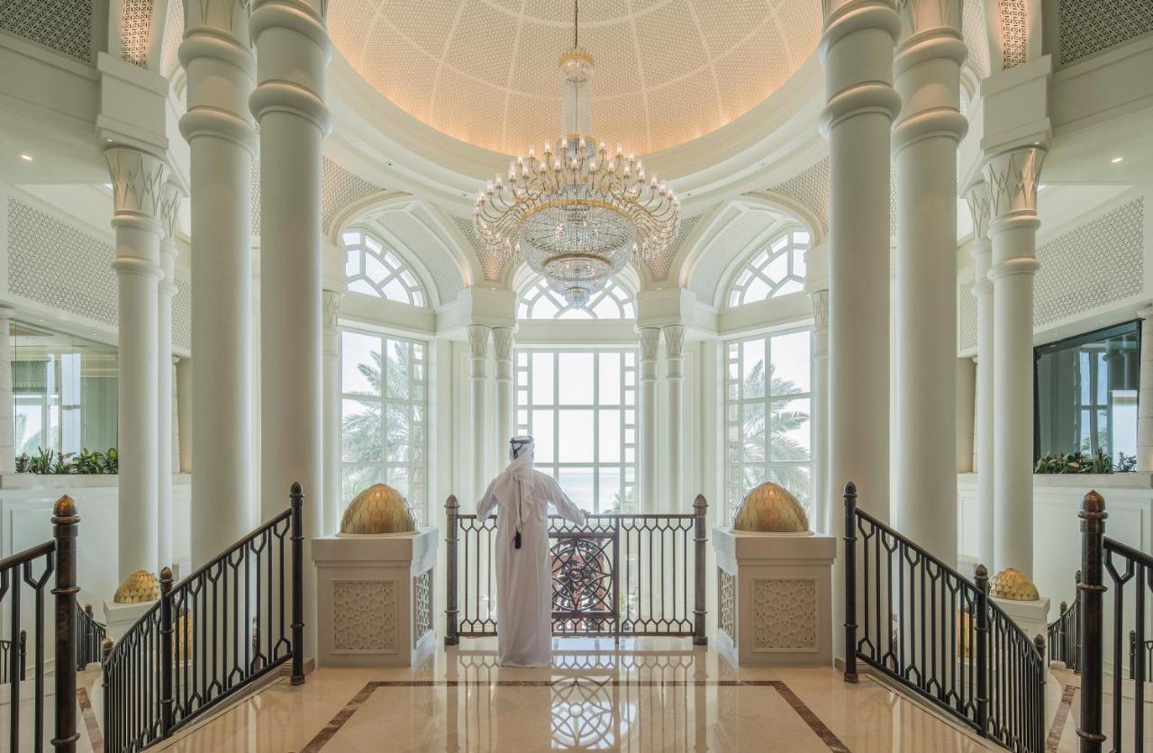 Four Seasons Hotel Ντόχα Εξωτερικό φωτογραφία The hotel's lobby