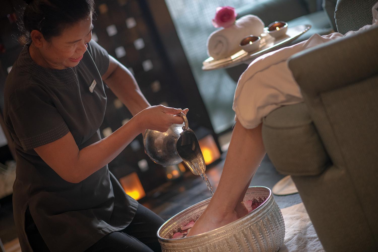 Four Seasons Hotel Ντόχα Εξωτερικό φωτογραφία Thai foot massage