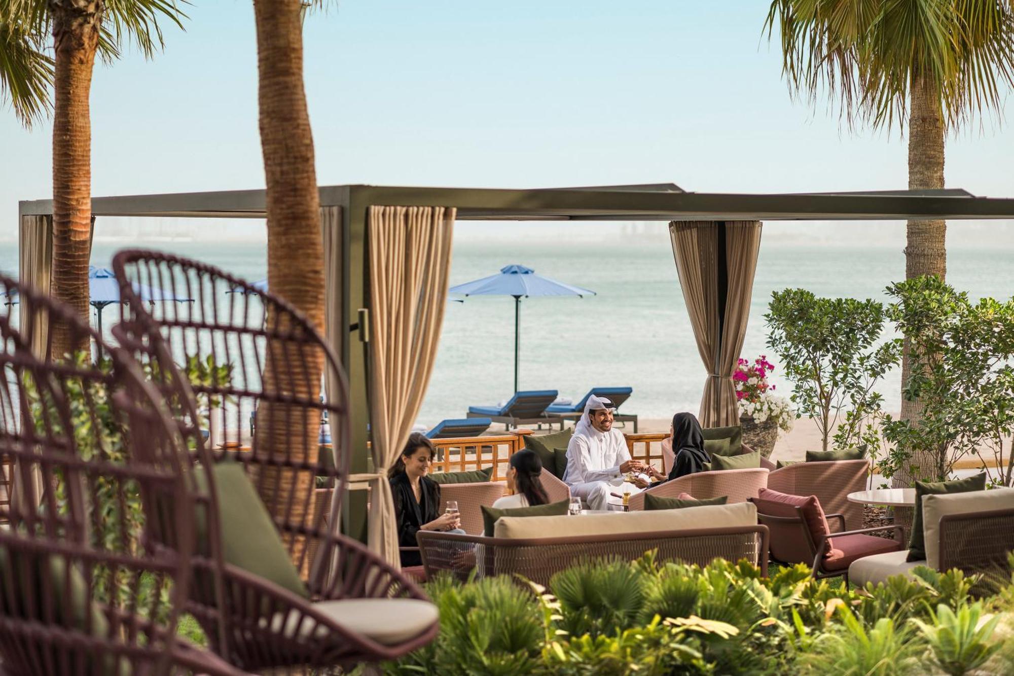 Four Seasons Hotel Ντόχα Εξωτερικό φωτογραφία Beach at Jumeirah Beach Hotel