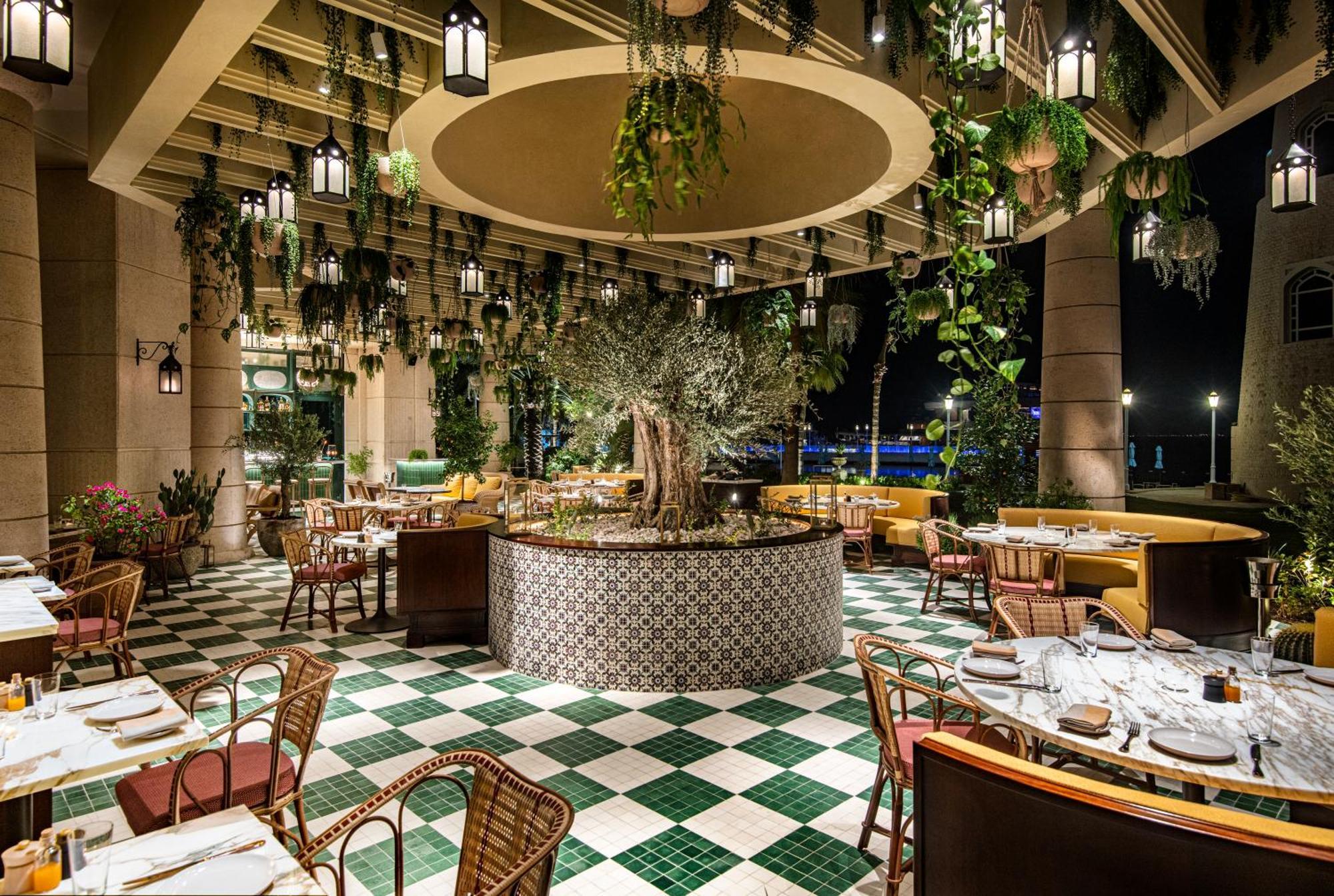 Four Seasons Hotel Ντόχα Εξωτερικό φωτογραφία The restaurant's interior