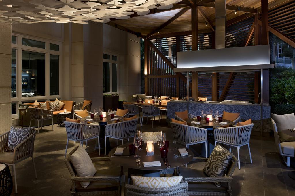 Four Seasons Hotel Ντόχα Εξωτερικό φωτογραφία The interior of the restaurant