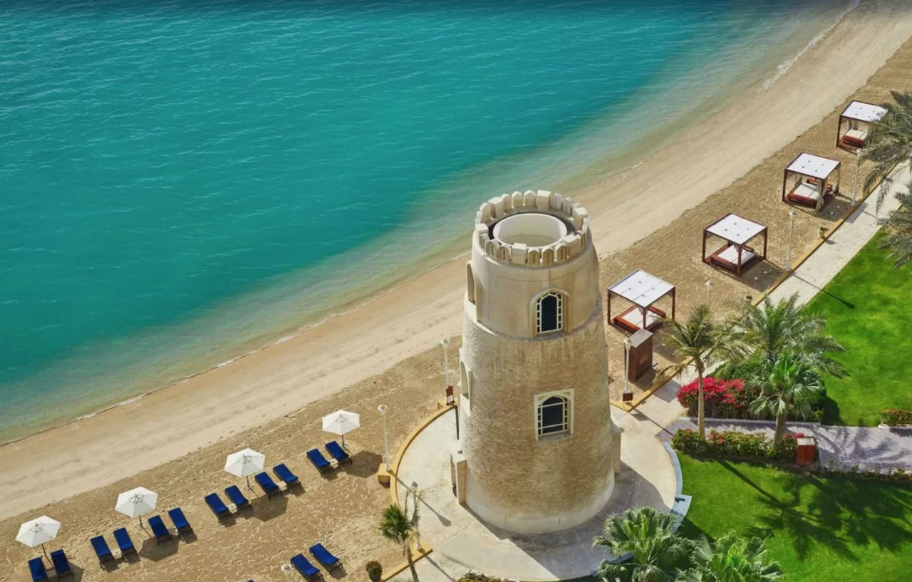 Four Seasons Hotel Ντόχα Εξωτερικό φωτογραφία The beach at the Jumeirah Beach Hotel